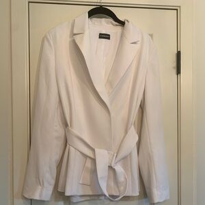 Carbon38 White Belted Double Breasted Blazer Size Medium